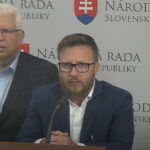 Polícia odmietla podnet P. Kotlára k vakcínam proti covidu: Nevidí dôvod na trestné stíhanie